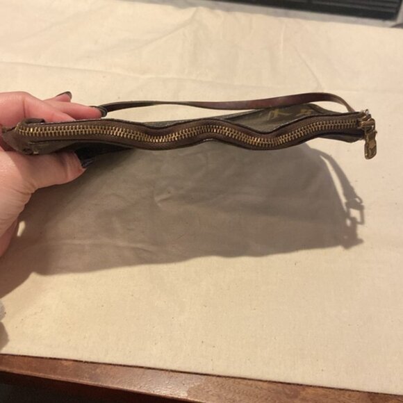 Louis Vuitton Pochette Accessories Monogram Canvas - very old - Picture 14 of 14